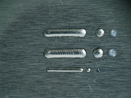 <a href='http://m.1shop23.net/product/3.htm' class='text_a'>模具激光焊機</a>修復鏡面模具效果